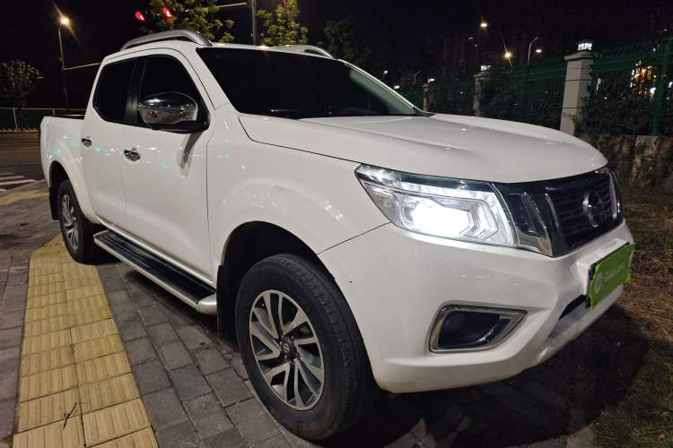 Used Nissan Navara 2021 2.5L Automatic 4x4 Premium Version QR25