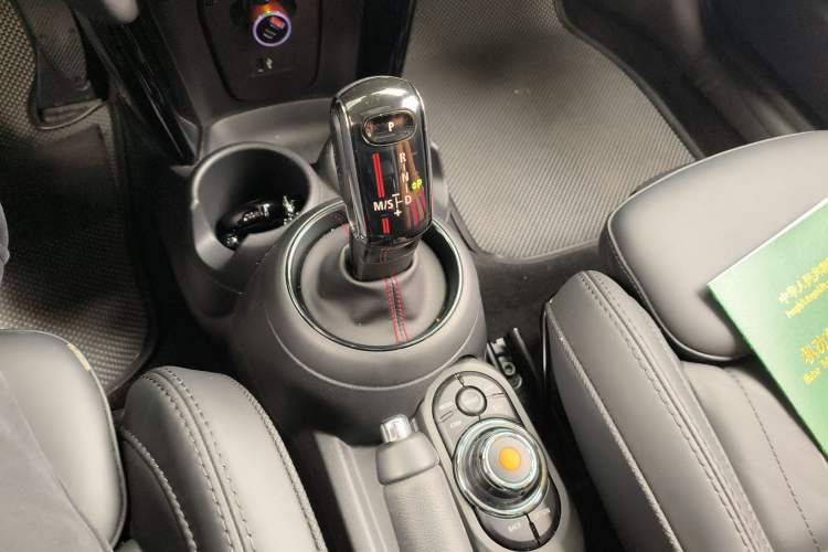 Used MINI MINI 2021 2.0T COOPER S Artist