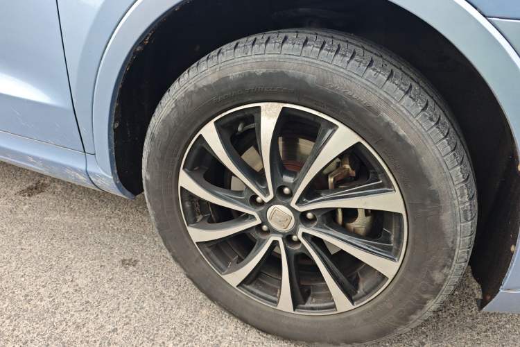 Used Zotye SR7 2016 1.5T Manual Cube Heart Edition China V Standard
