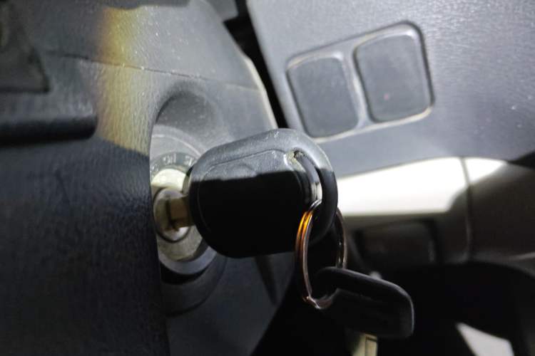 Used FORTHING Lingzhi 2016 M3L 1.6L 7-Seater Standard Model
