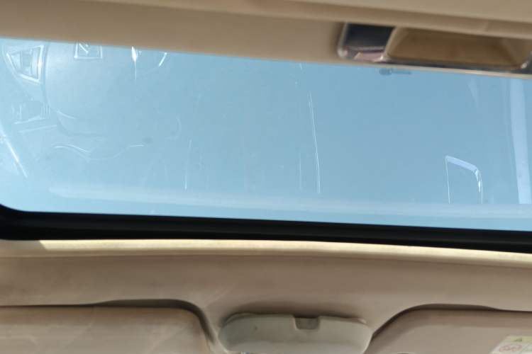 Used Baojun 560 2017 1.8L iAMT Comfort Model Headliner