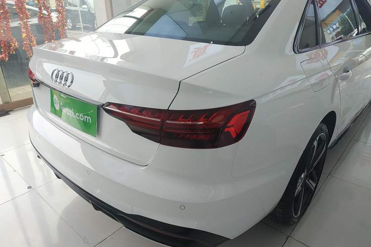 Used Audi A4L 2024 40 TFSI Luxury Dynamic Edition Right Rear Taillight