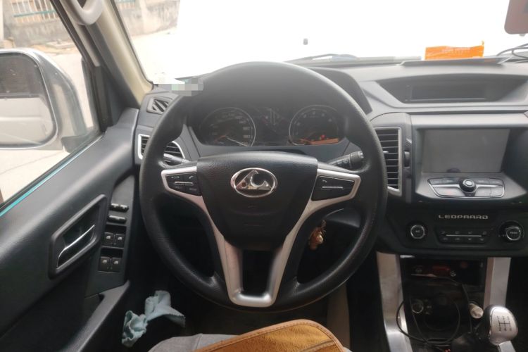 Used Leopaard Q6 2015 2.4L Manual 4x4 Excellence Edition
