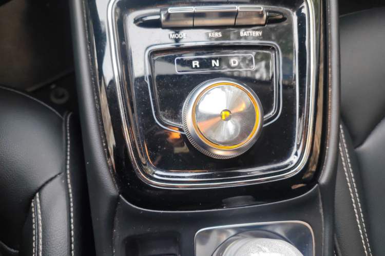 Used Roewe Ei5 2019 Luxury Edition Gear Lever