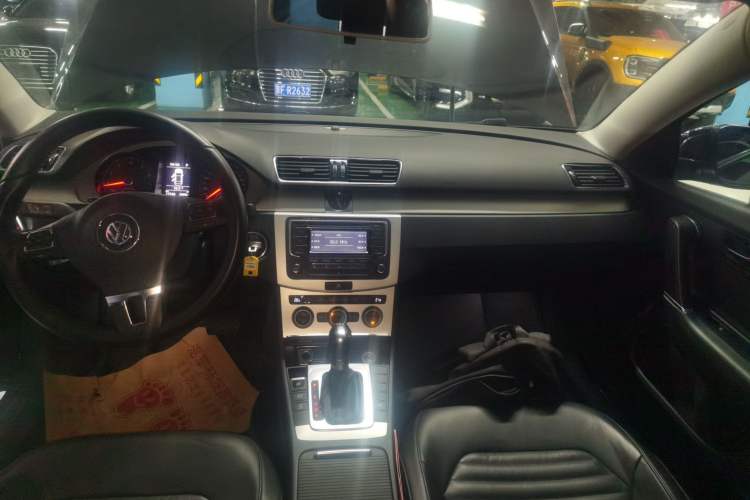 Used Volkswagen Magotan 2016 1.8TSI Smart Enjoyment Leading Model Audio And AC Panel