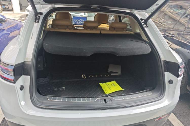 Used Hima AITO M5 2022 Range-Extended Rear-Drive Standard Version
