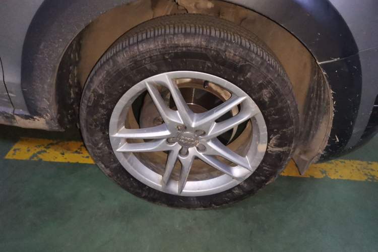 Used Audi Q5 2017 Plus 40 TFSI Technology Model