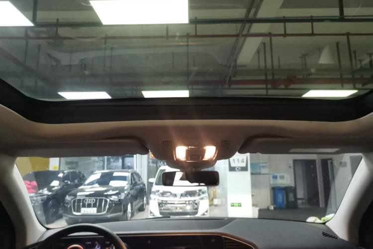 Used Mercedes-Benz GLE 2020 GLE 450 4MATIC Stylish Model Headliner