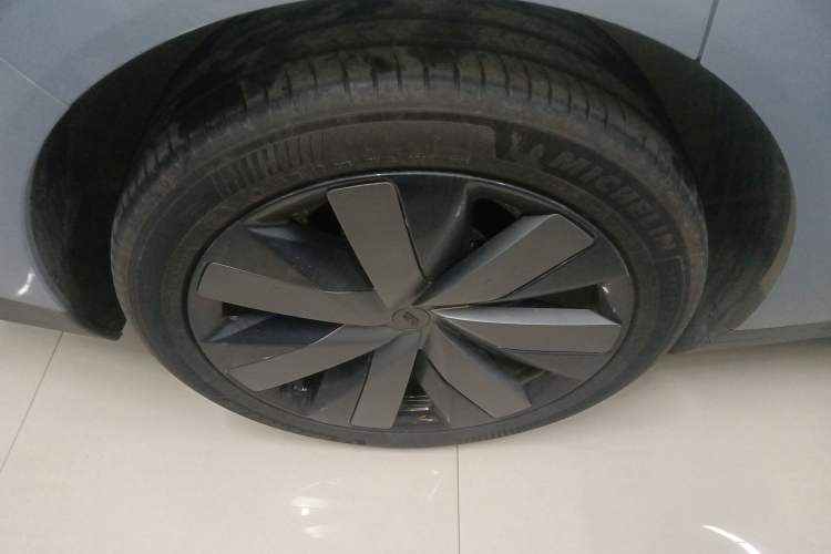 Used Li Auto i8 2025 Model Standard Version
