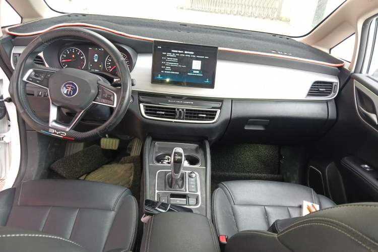 Used BYD Song MAX 2021 Upgraded Model 1.5T Automatic Luxury 7-Seater Center Console