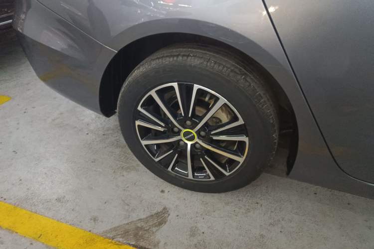 Used Roewe i5 2021 1.5L Manual Platinum Edition
