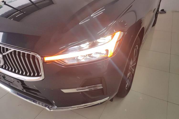 Used Volvo XC60 2025 B5 Four-Wheel Drive Smart & Advanced Luxury Edition