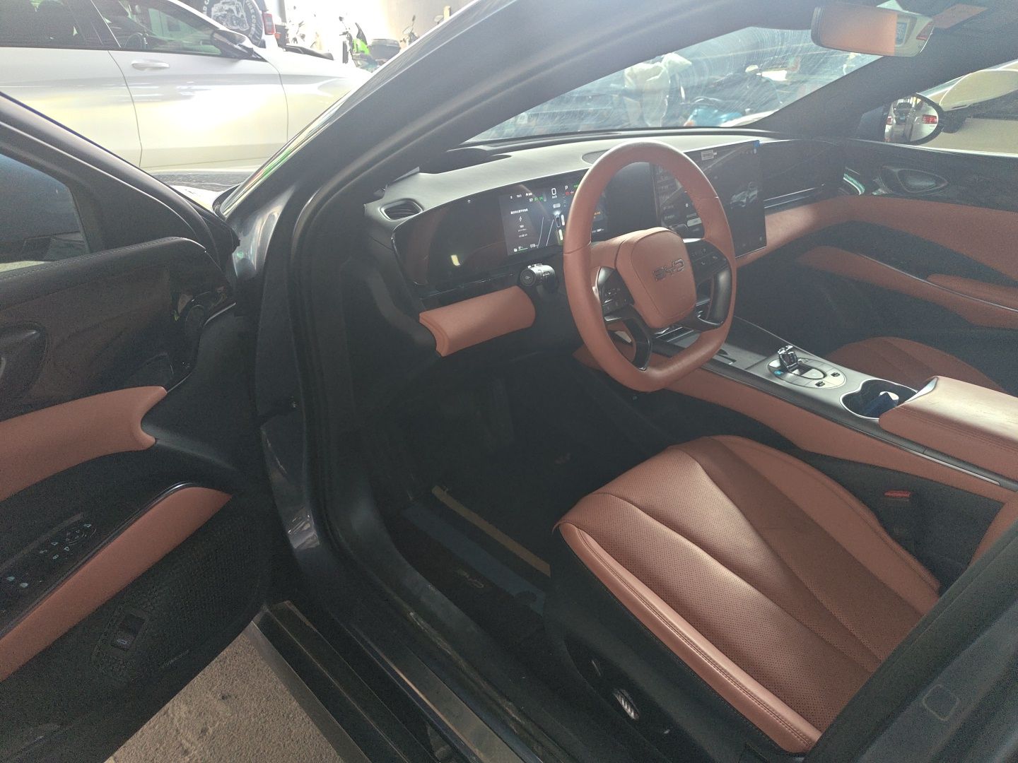 BYD Seal 2025 650 Intelligent Driving Version — снимка 16