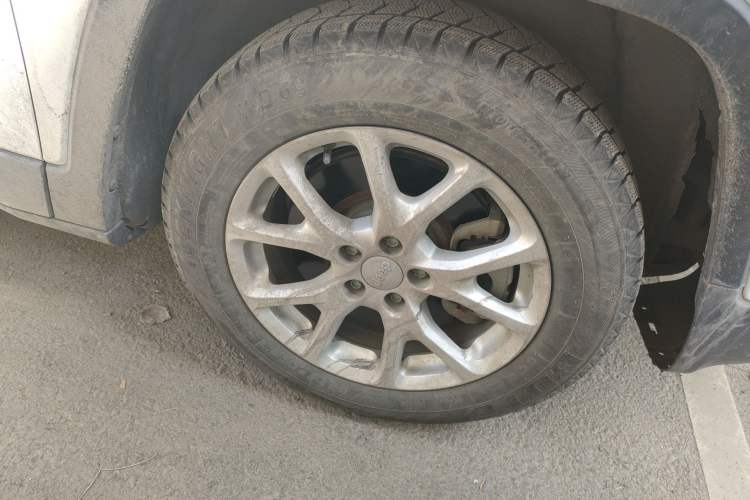 Used Jeep Cherokee 2017 2.4L Leading Smart Edition
