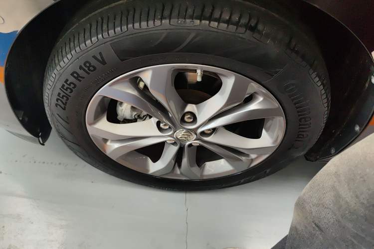 Used Buick GL8 2020 Avenir Avia Six-Seat Deluxe Edition Exterior 4