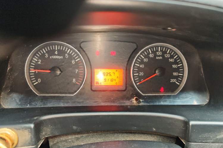 Used FORTHING Lingzhi 2016 M3L 1.6L 7-Seater Standard Model
