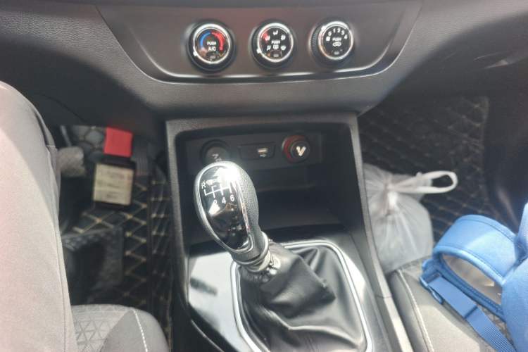 Used Baojun 730 2019 1.5L Manual Fashion Model 7-seater China VI
