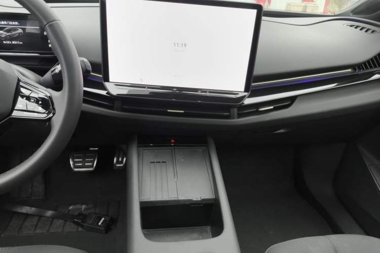 Used Volkswagen ID.UNYX 2024 Pro Long-Range Version Audio And AC Panel