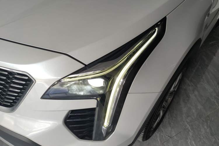 Used Cadillac XT4 2018 28T Two-Wheel Drive Leading Version