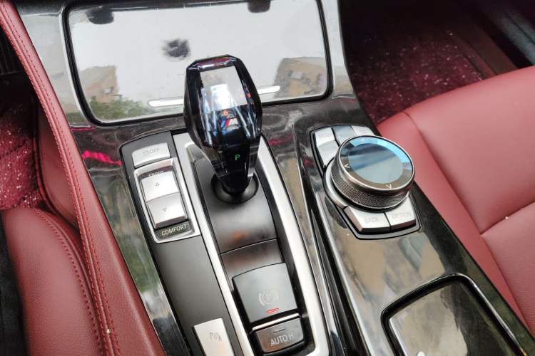 Used BMW 5 Series 2013 525Li Leading Model