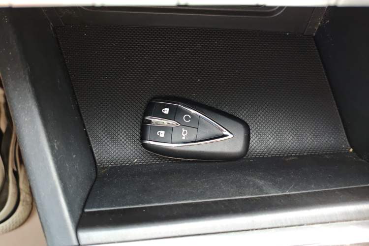 Used CHANGAN Eado 2021 PLUS Blue Whale NE 1.4T GDI DCT Flagship Model Vehicle Key