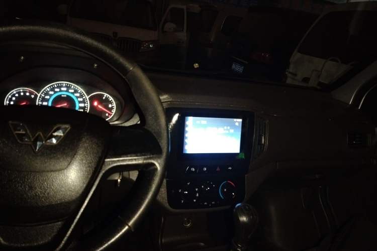 Used Wuling Rongguang New Truck 2021 1.5L Rural Version LV1 Extended Double-Cab L3C
