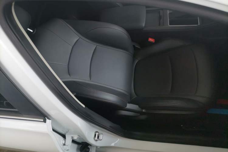 Used Roewe i5 2023 1.5L CVT Luxury Edition Right Front Seat