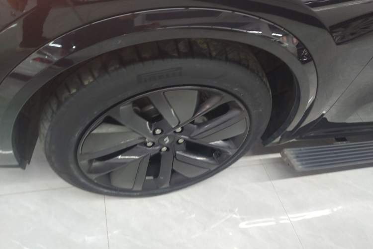 Used Li Auto L8 2023 Pro Model
