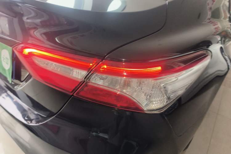 Used Toyota Camry 2018 2.0E Elite Edition Right Rear Taillight