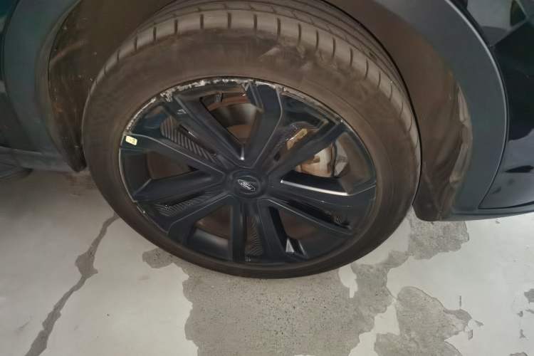 Used Ford Equator 2023 EcoBoost 225 Obsidian Orange Edition Prestige 7-Seater (2/2/3)