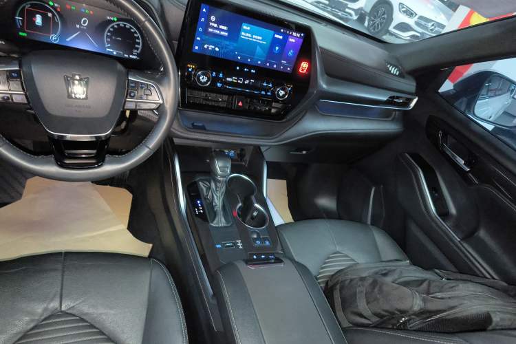 Used Toyota Crown Kluger 2022 2.5L HEV Four-Wheel Drive Premium Edition Gear Lever