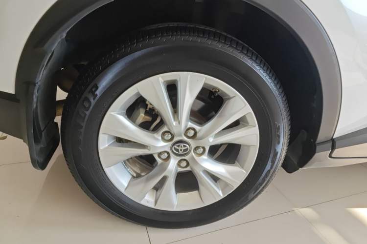 Used Toyota IZOA 2021 2.0L Yidong Edition
