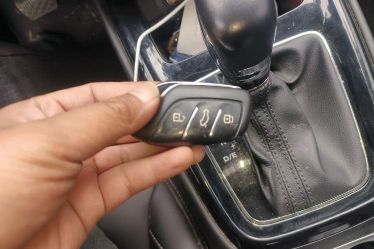 Used Roewe i5 2019 1.5L Automatic 4G Connected Langhao Edition

