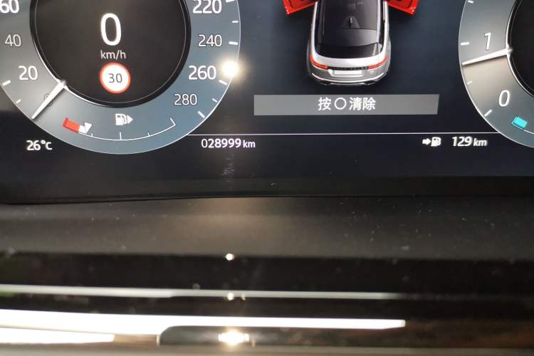 Used Land Rover Range Evoque 2023 Aurora L 249 PS Collins Antique Bronze Special Edition Odometer Close Up