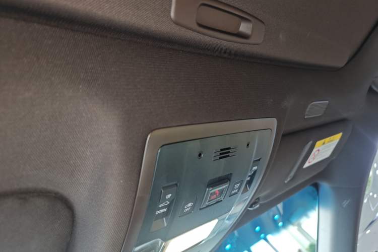 Used Lexus ES 2020 300h Premier Edition