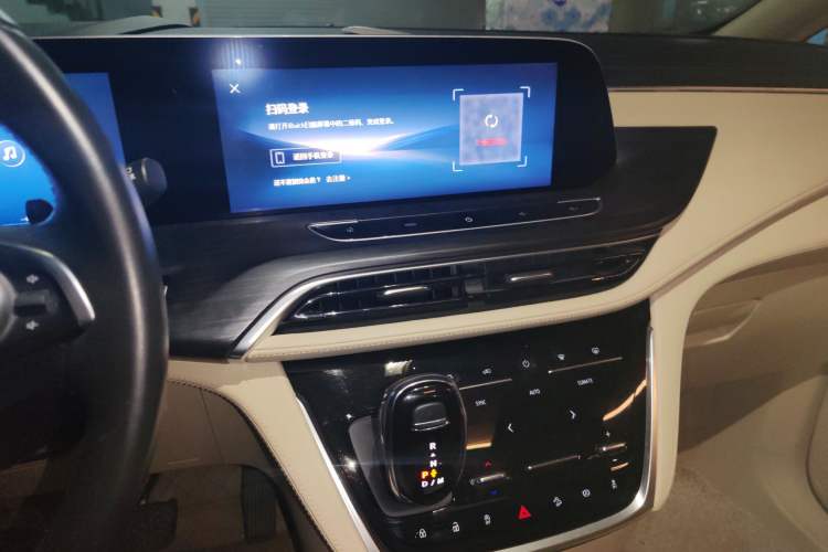 Used Buick GL8 2023 ES Lu Zun Deluxe Model
