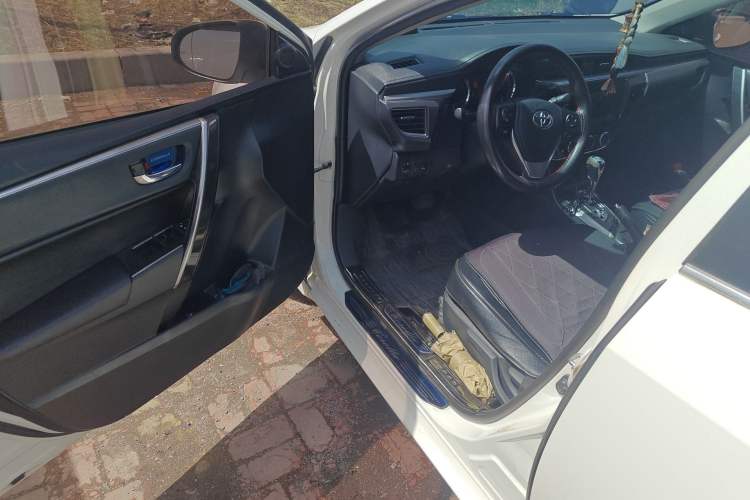 Used Toyota Corolla 2014 1.6L CVT GL-i
