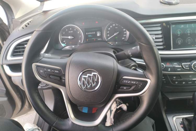 Used Buick GT 2019 18T Automatic Connected Elite Model China VI Standard Steering Wheel