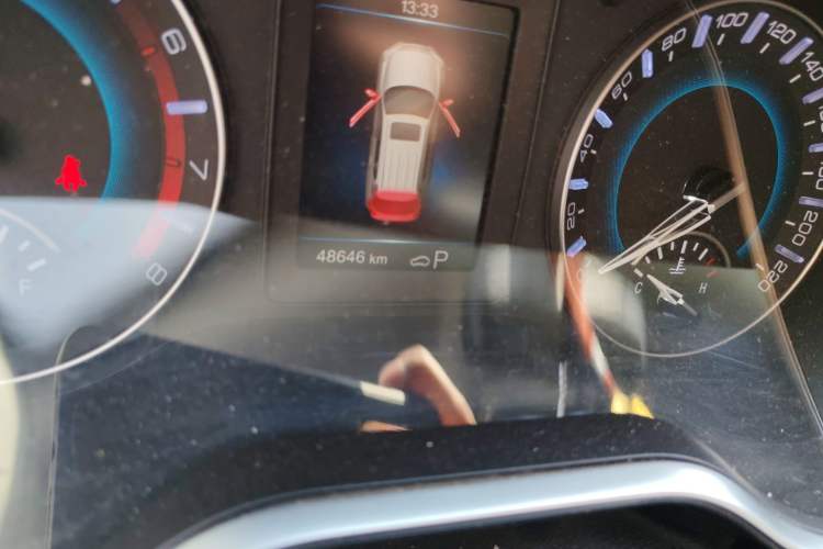 Used Haval H2 2018 Chuanxiang Edition Blue Badge 1.5T Dual-Clutch Two-Wheel Drive Fashionable Model
