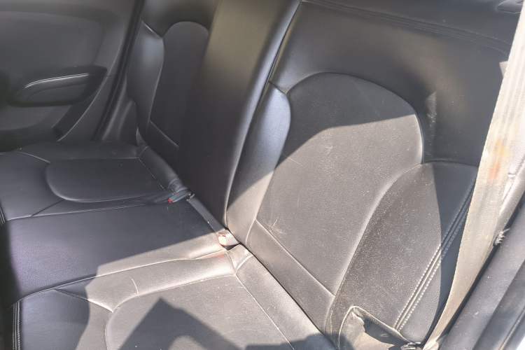 Used Hyundai ix35 2015 2.0L Manual Two-Wheel Drive Comfort Version China IV Standard Left Rear Seat