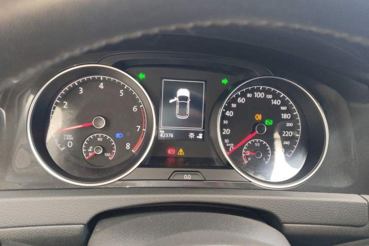 Used Volkswagen Golf 2020 Zhiai Edition 280TSI DSG Comfort Model Instrument Cluster