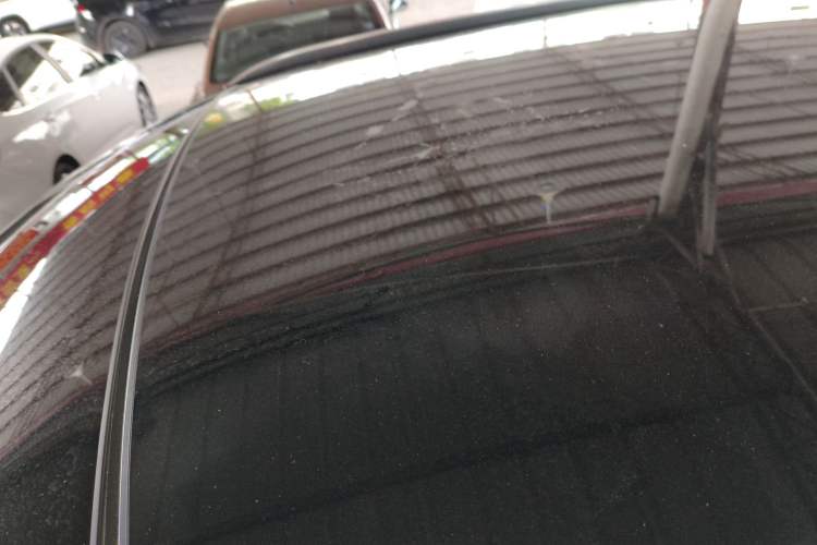 Used Wey VV5 2021 1.5T Two-Wheel Drive Color Pioneer Roof