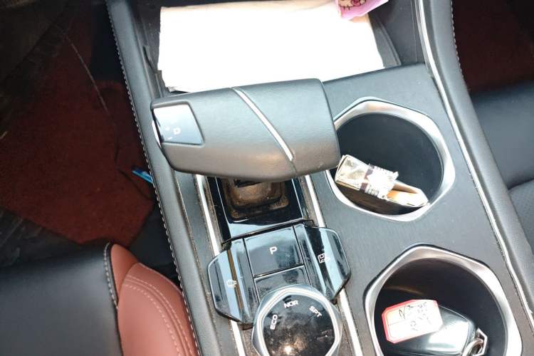 Used CHANGAN Eado 2022 PLUS Blue Whale NE 1.4T GDI DCT Prestige Edition Gear Lever