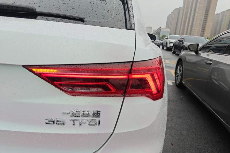 Used Audi Q3 2020 35 TFSI Fashionable and Elegant Model Right Rear Taillight