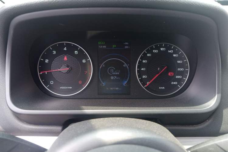 Used BYD Tang 2018 2.0T Automatic Smart Connect Prestige 7-Seater China V Standard Instrument Cluster