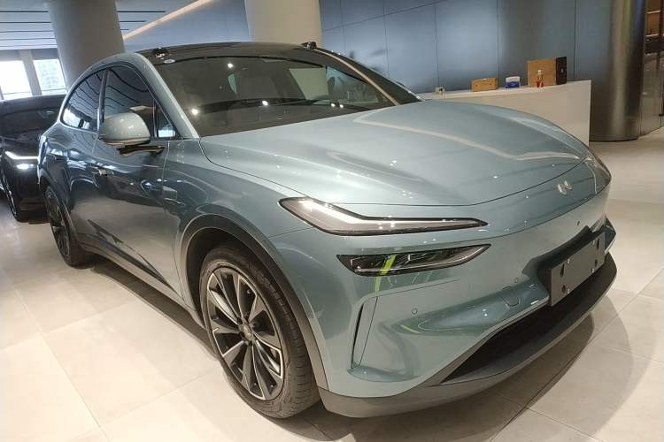 Used ONVO L60 2024 60 kWh Rear-Drive Version