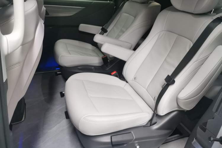 Used Buick GL8 2025 Lu Zun Smart Enjoyment Edition