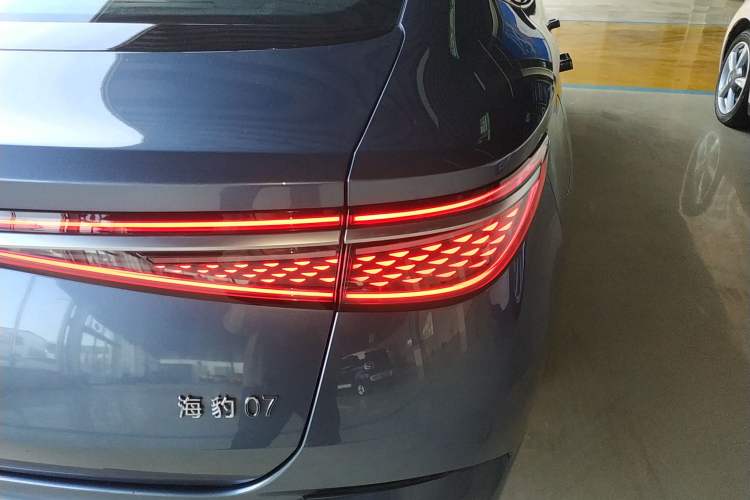 Used BYD Seal 07 DM-i 2025 DM-i 1.5L 125km Elite Model Right Rear Taillight