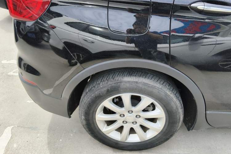 Used Buick Envision 2021 532T Two-Wheel-Drive Elite Version Right Rear Wheel Hub