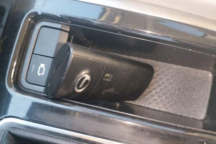 Used GAC Trumpchi GS8 2017 320T Two-Wheel Drive Luxury Smart Connectivity Version (7 Seats)
